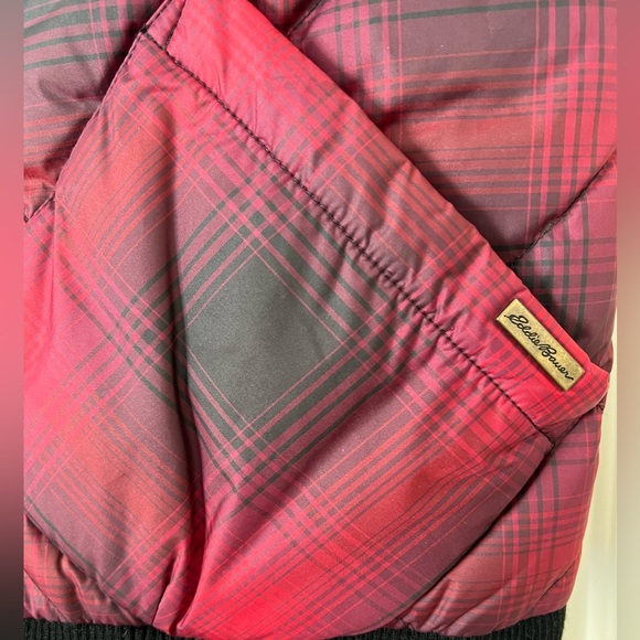 COPY - Eddie Bauer Skyliner Down Vest worn twice plaid red women’s small - Picture 3 of 6